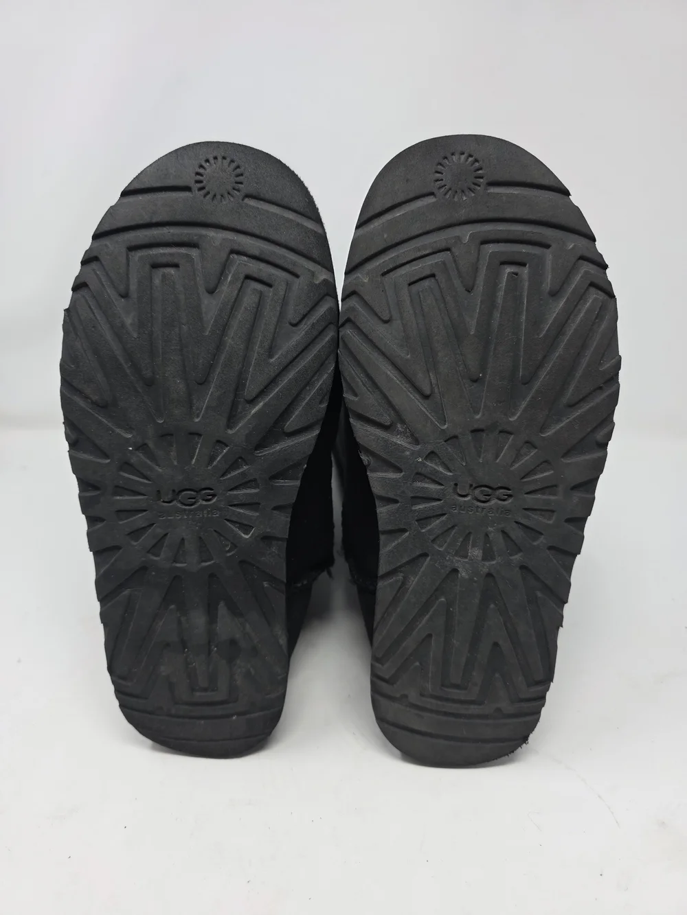 UGG Australia Bailey Button Triplet Boots Womens Black Suede Shearling Tall 9